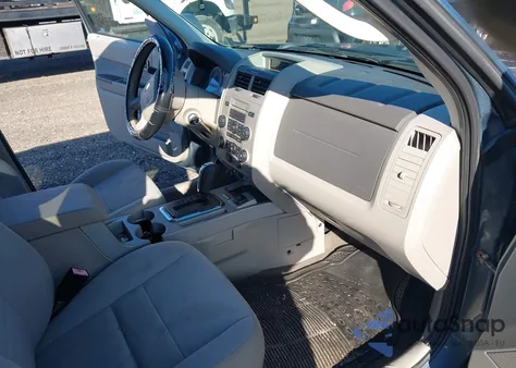 2011 Ford Escape Hybrid z USA, uszkodzony, nr VIN 1FMCU4K38BKA41334